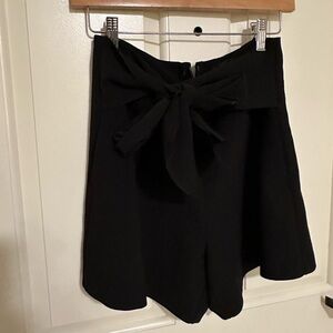 Topshop Size 6 High-Waisted Tie-Waist Black Shorts